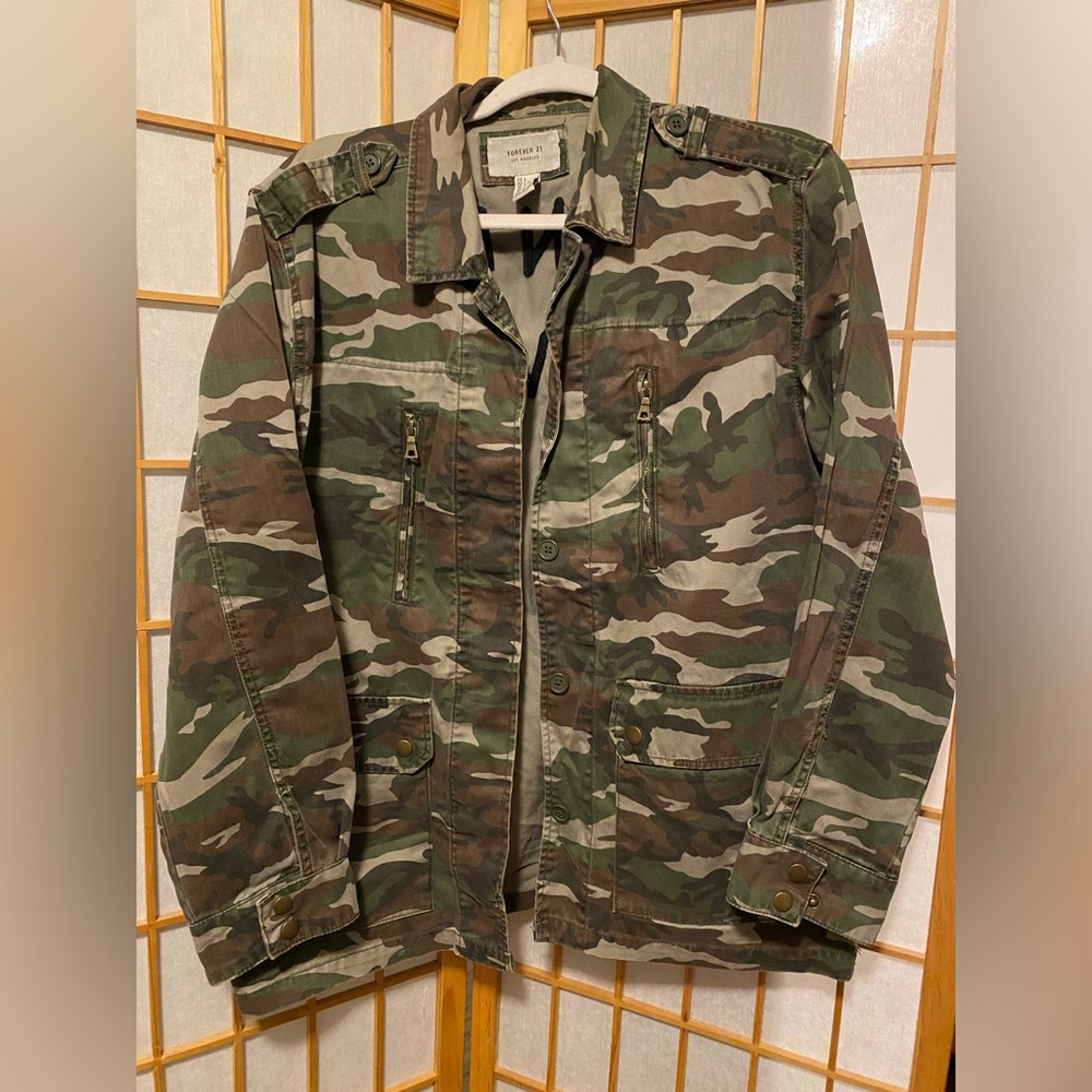 Forever 21 Utility "Tender Lovin" Camo Jacket